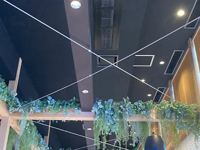 大阪・関西万博 コボットが使われている様子