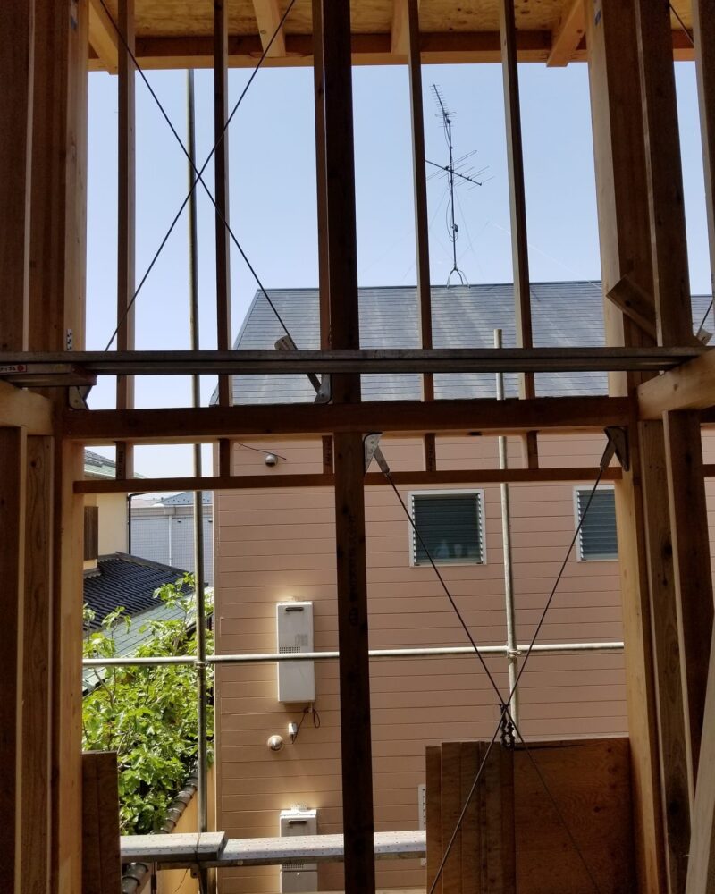 コボットストロンガー装着ブレース（ホゾ抜けと壁補強）