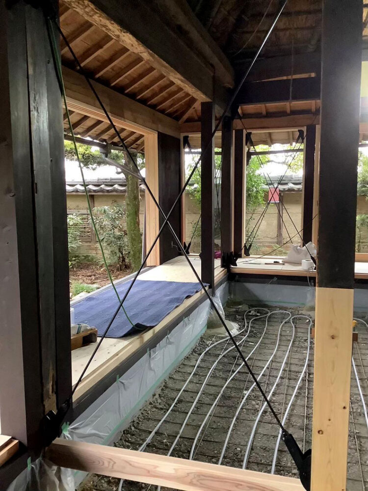 コボット・ピボット焼付ブレース施工事例（古民家再生工事）